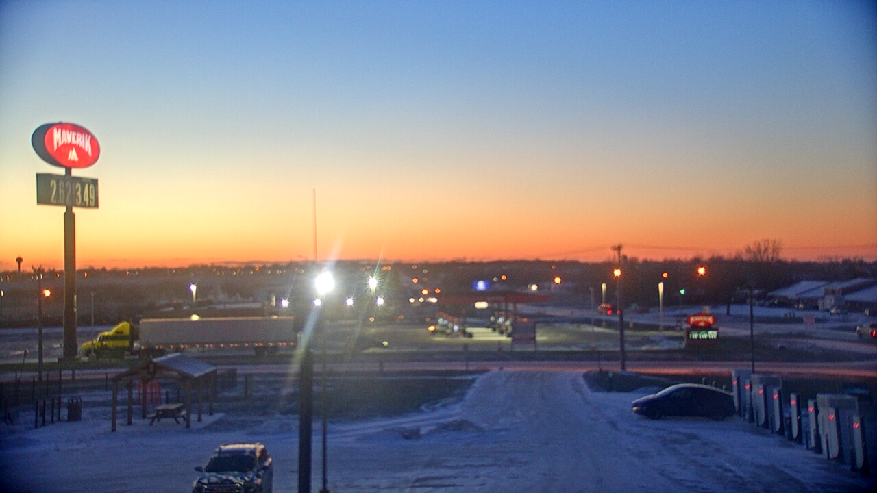 Thumbnail for current weather camera view from Amish Country Store in Lamoni, Iowa