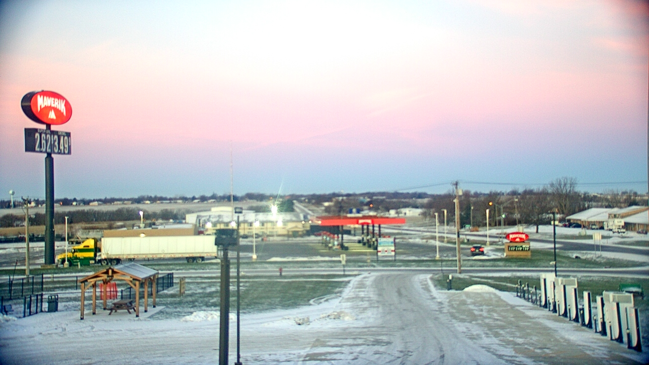 Thumbnail for current weather camera view from Amish Country Store in Lamoni, Iowa