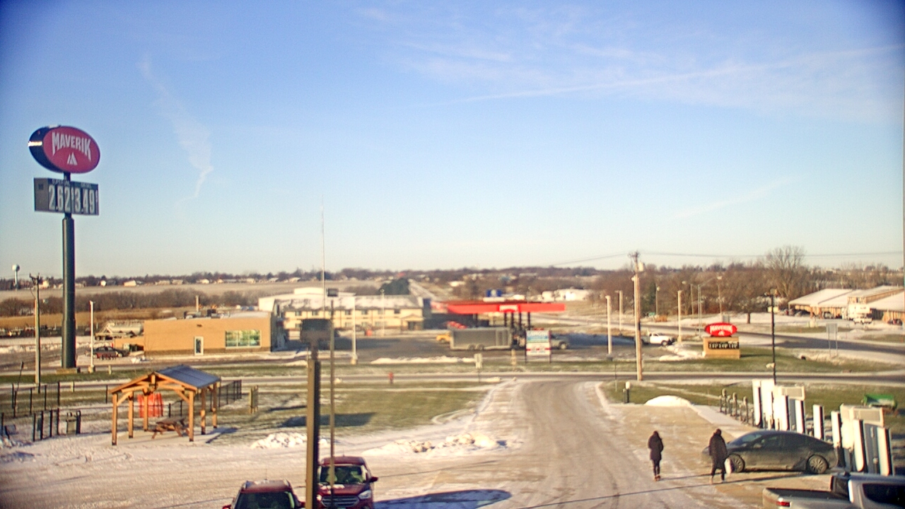 Thumbnail for current weather camera view from Amish Country Store in Lamoni, Iowa