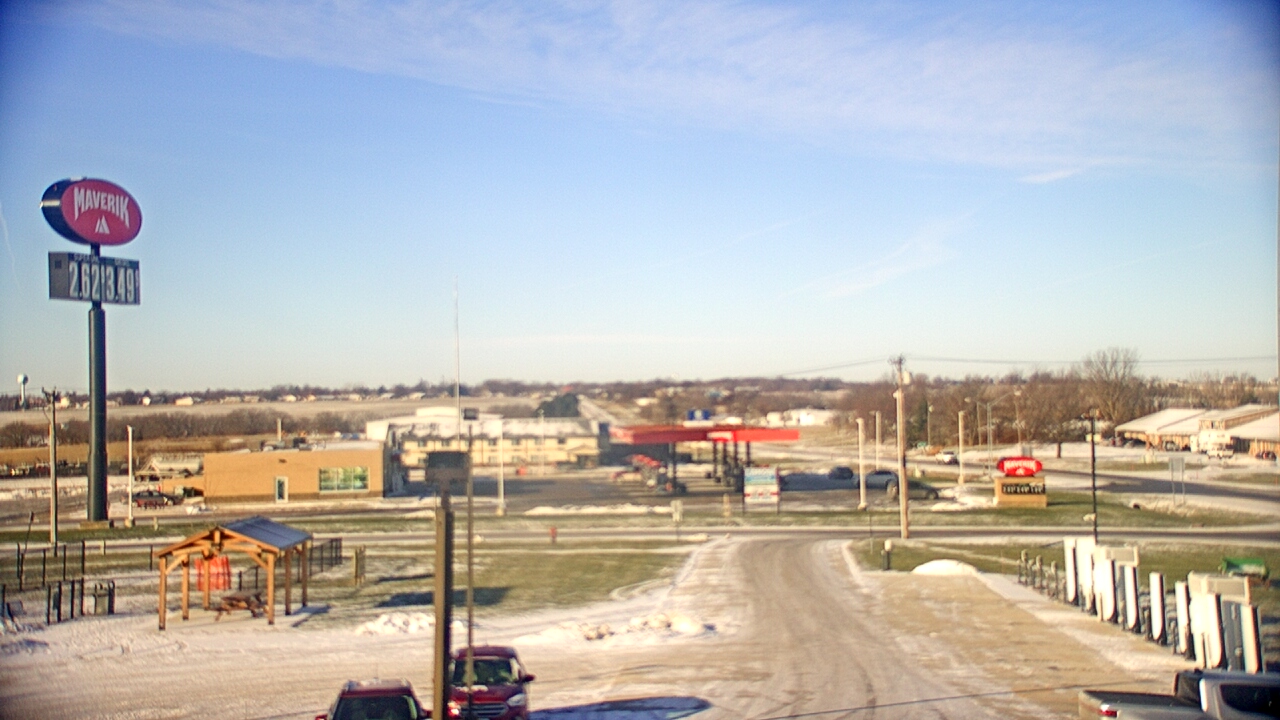 Thumbnail for current weather camera view from Amish Country Store in Lamoni, Iowa
