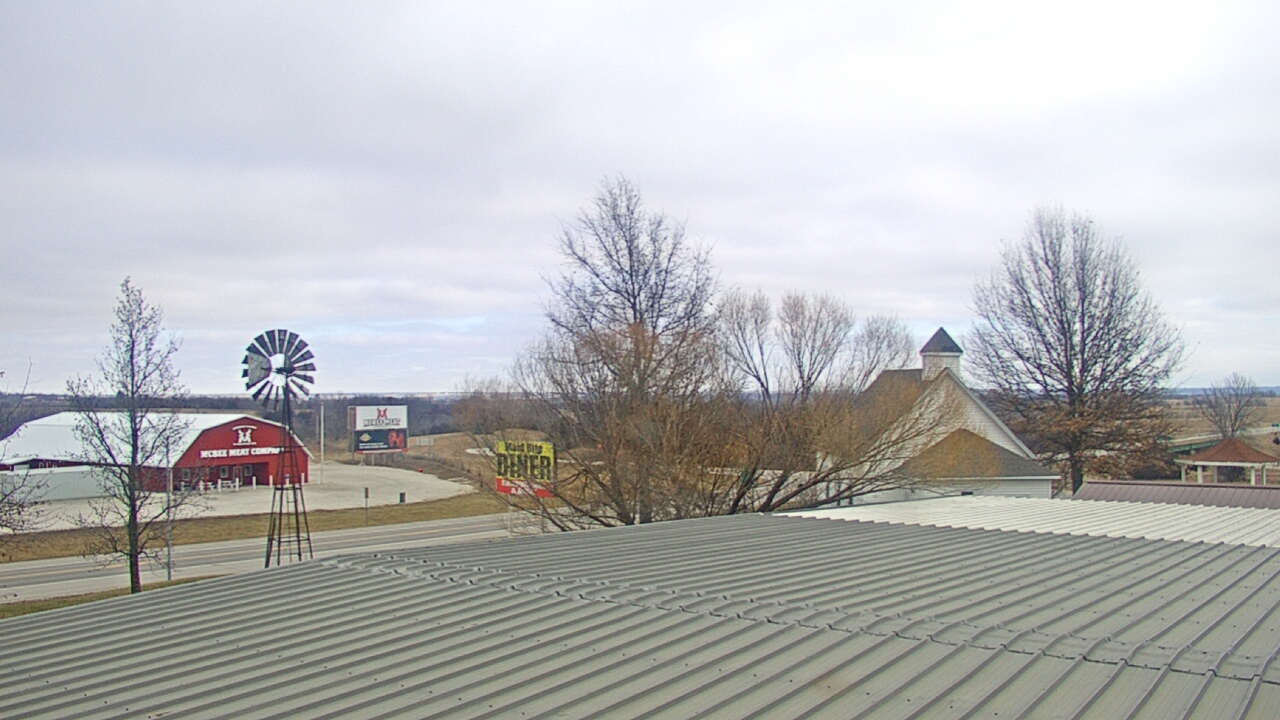 Thumbnail for current weather camera view from Amish Country Store in Lamoni, Iowa