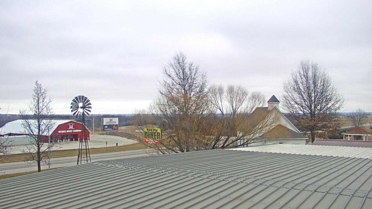 Thumbnail for current weather camera view from Amish Country Store in Lamoni, Iowa