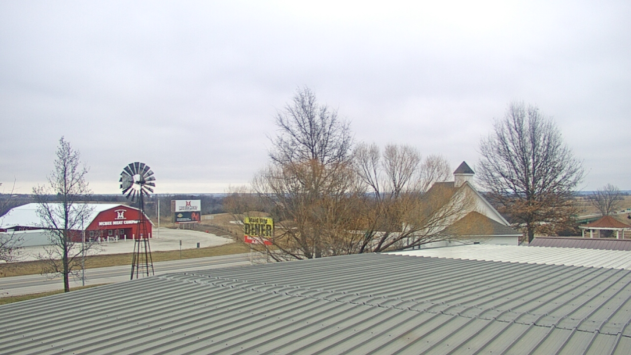 Thumbnail for current weather camera view from Amish Country Store in Lamoni, Iowa