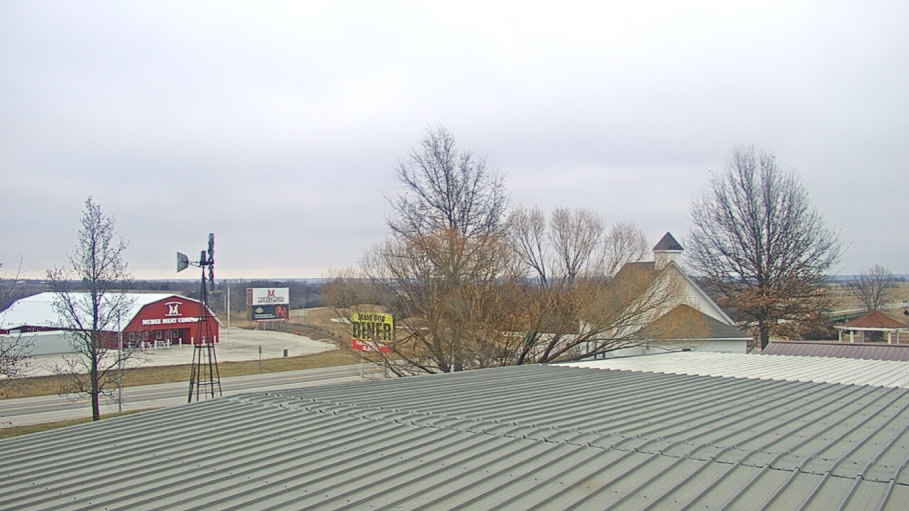 Thumbnail for current weather camera view from Amish Country Store in Lamoni, Iowa