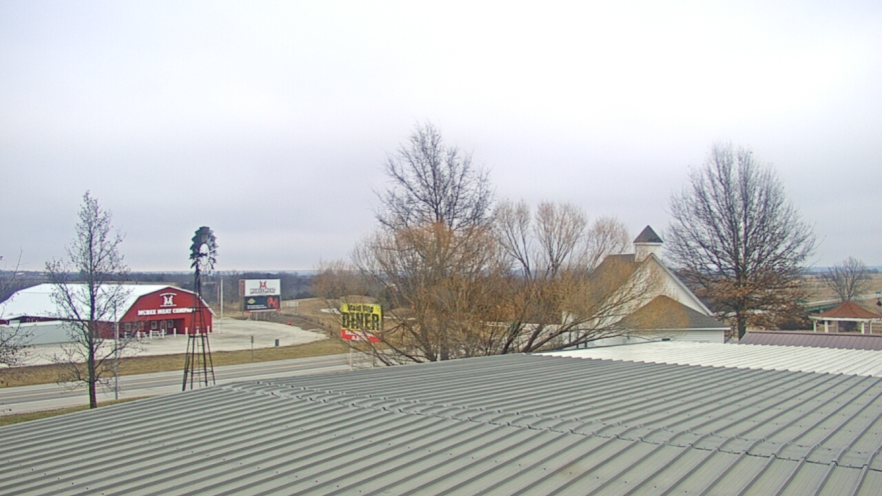 Thumbnail for current weather camera view from Amish Country Store in Lamoni, Iowa