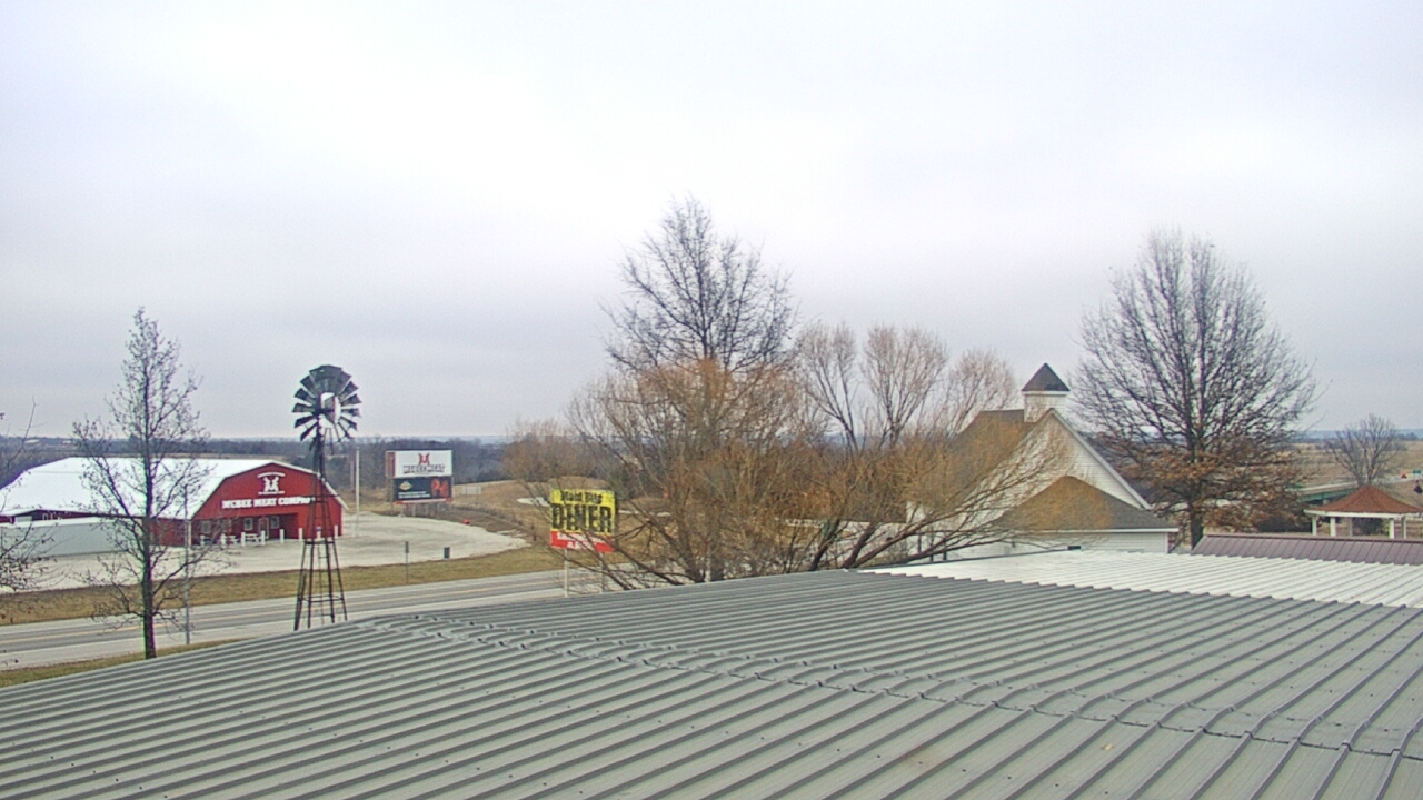 Thumbnail for current weather camera view from Amish Country Store in Lamoni, Iowa