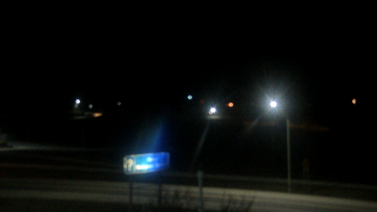 Thumbnail for current weather camera view from Amish Country Store in Lamoni, Iowa