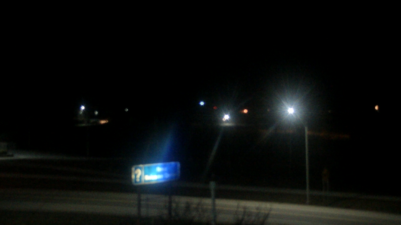 Thumbnail for current weather camera view from Amish Country Store in Lamoni, Iowa