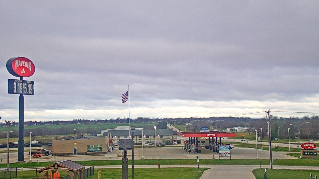 Thumbnail for current weather camera view from Amish Country Store in Lamoni, Iowa
