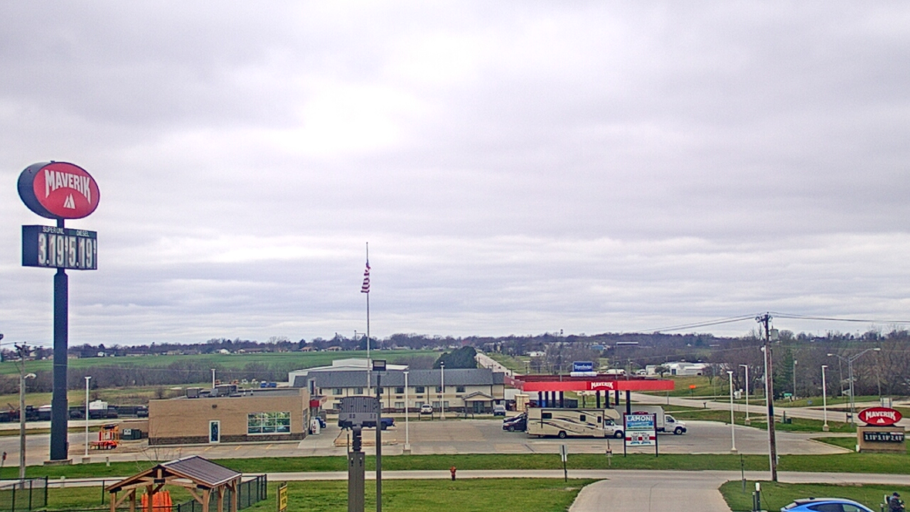 Thumbnail for current weather camera view from Amish Country Store in Lamoni, Iowa