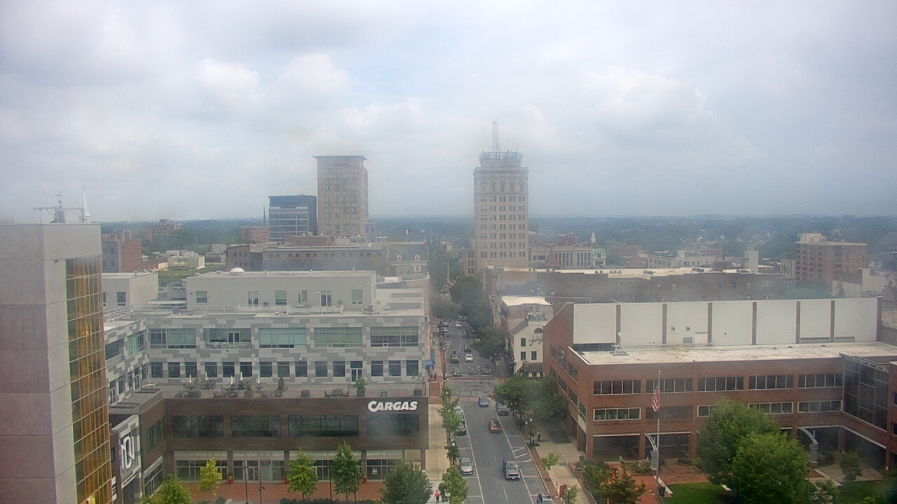 Thumbnail for current weather camera view from The Imperial Ballrooms at Holiday Inn Lancaster in Lancaster, Pennsylvania