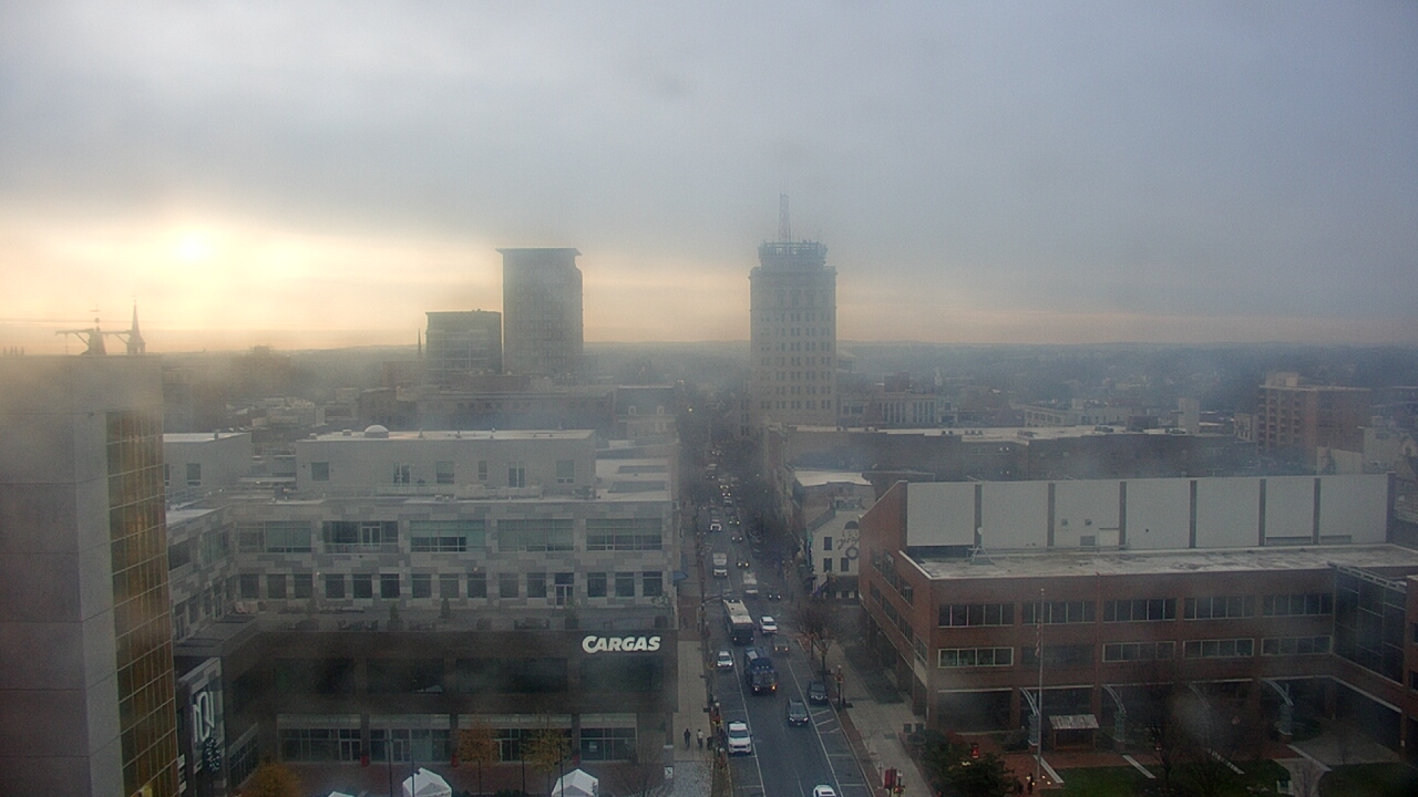 Thumbnail for current weather camera view from The Imperial Ballrooms at Holiday Inn Lancaster in Lancaster, Pennsylvania