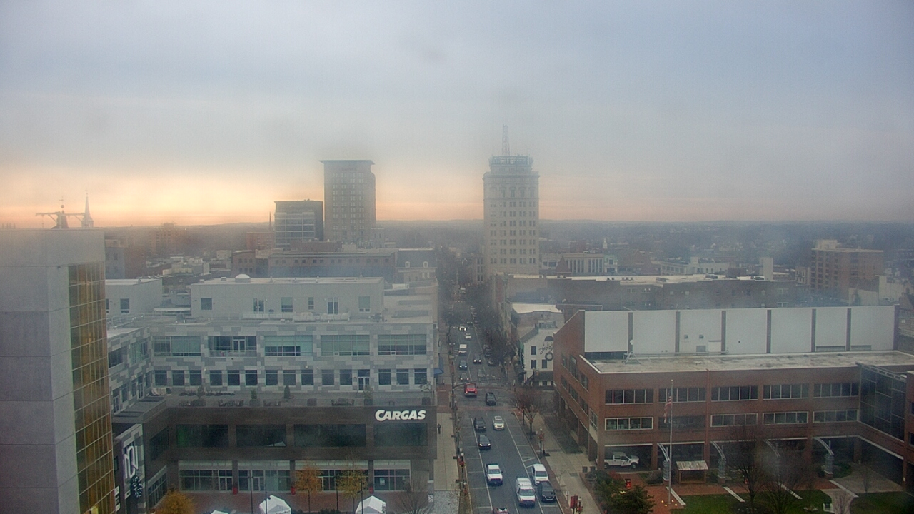 Thumbnail for current weather camera view from The Imperial Ballrooms at Holiday Inn Lancaster in Lancaster, Pennsylvania