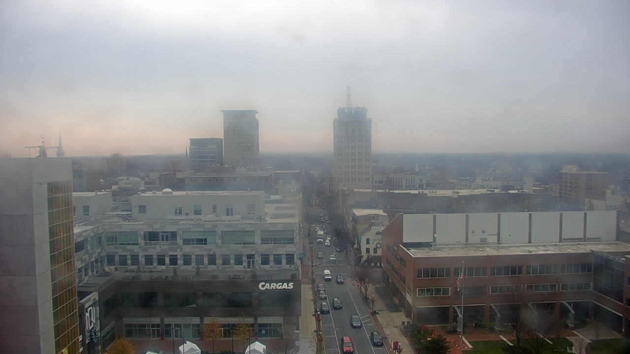 Thumbnail for current weather camera view from The Imperial Ballrooms at Holiday Inn Lancaster in Lancaster, Pennsylvania