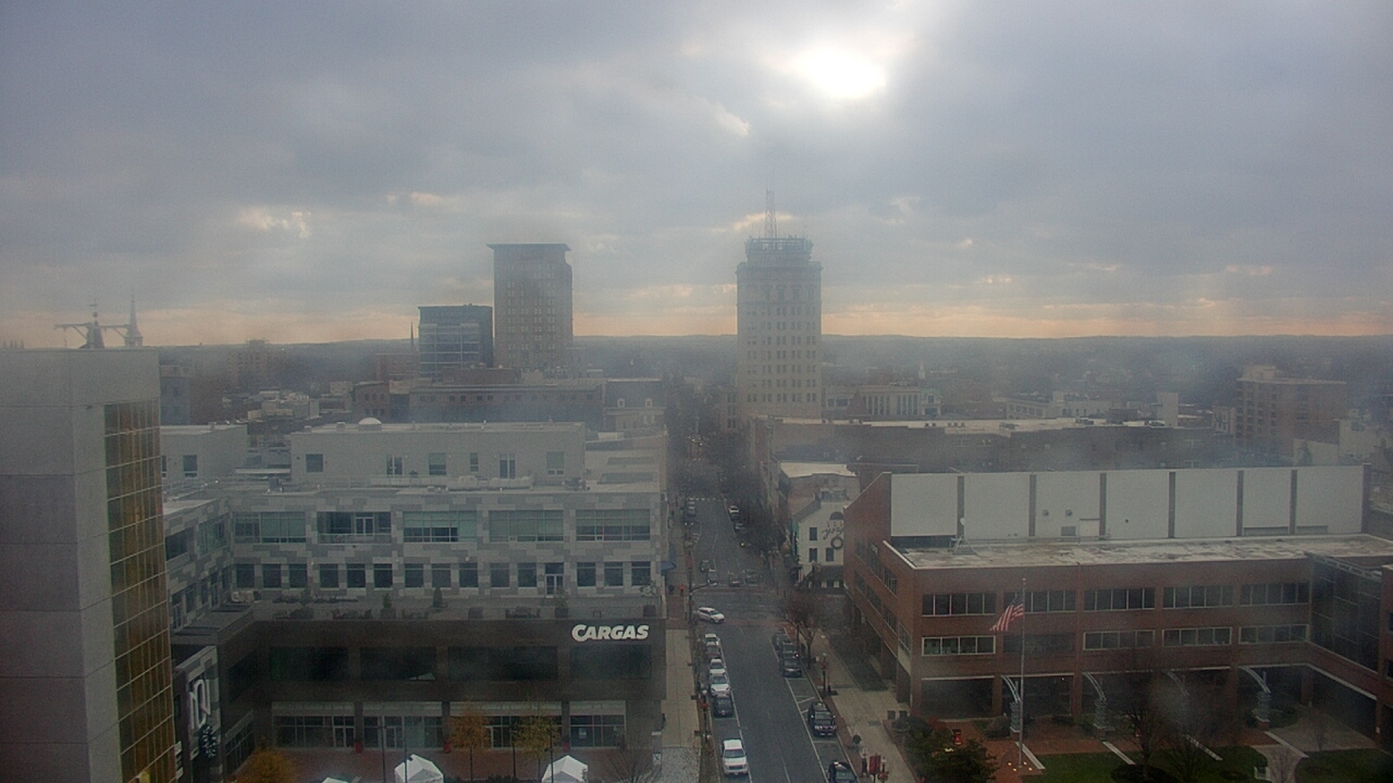 Thumbnail for current weather camera view from The Imperial Ballrooms at Holiday Inn Lancaster in Lancaster, Pennsylvania