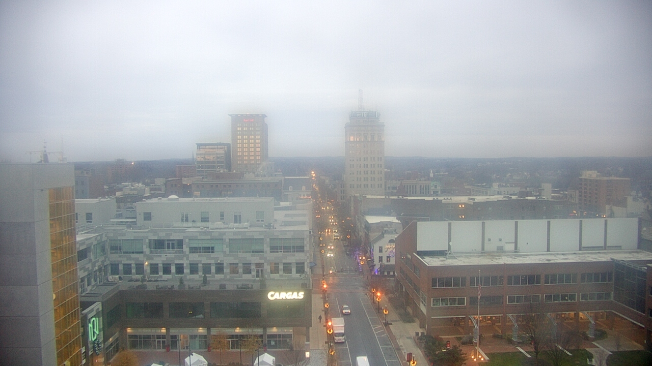Thumbnail for current weather camera view from The Imperial Ballrooms at Holiday Inn Lancaster in Lancaster, Pennsylvania