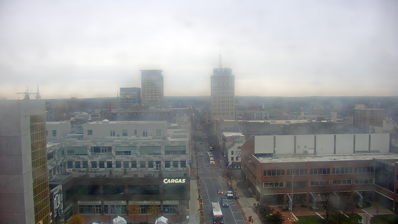 Thumbnail for current weather camera view from The Imperial Ballrooms at Holiday Inn Lancaster in Lancaster, Pennsylvania