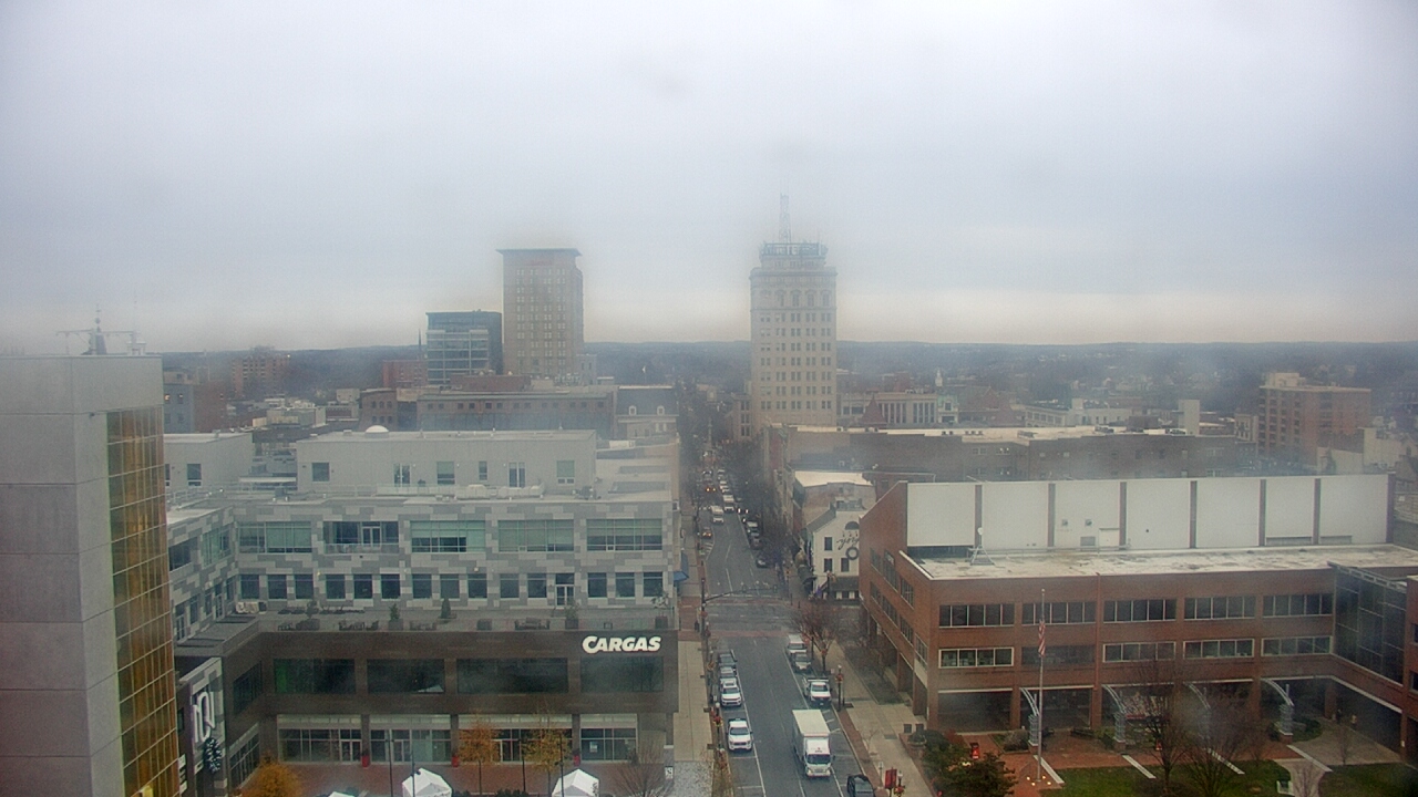 Thumbnail for current weather camera view from The Imperial Ballrooms at Holiday Inn Lancaster in Lancaster, Pennsylvania