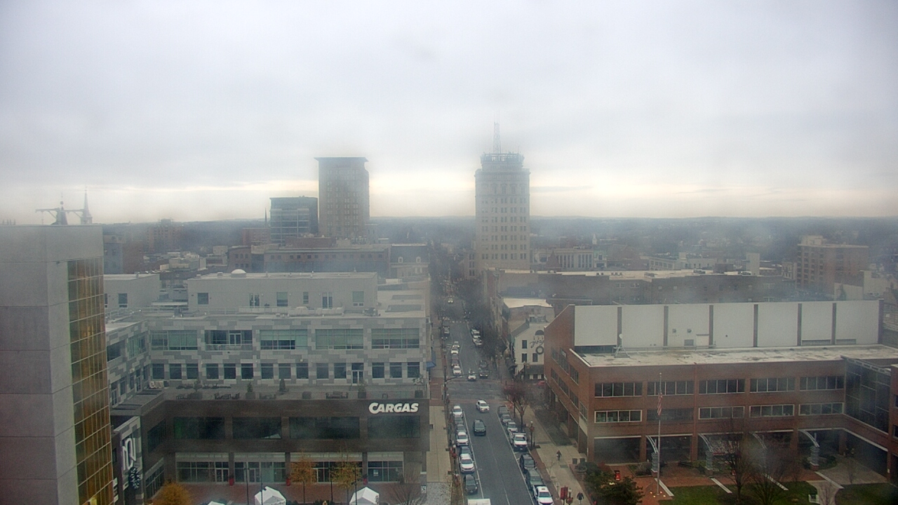 Thumbnail for current weather camera view from The Imperial Ballrooms at Holiday Inn Lancaster in Lancaster, Pennsylvania