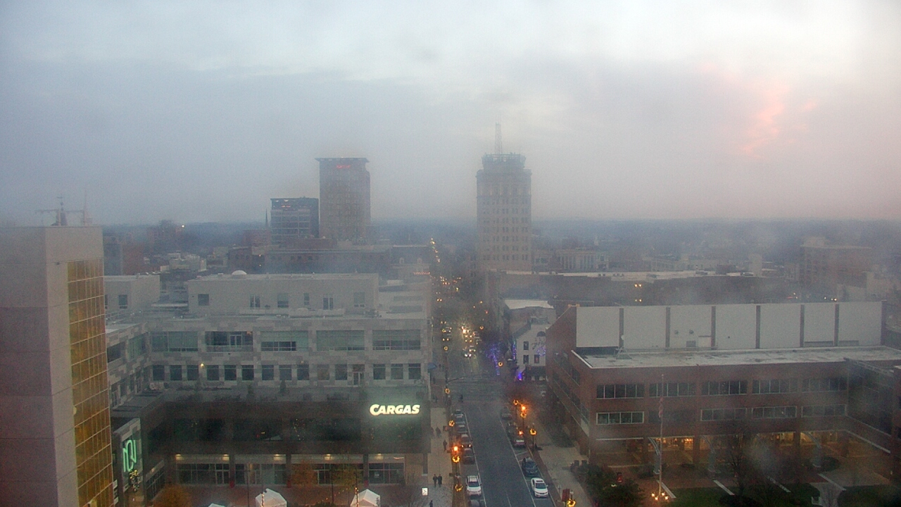 Thumbnail for current weather camera view from The Imperial Ballrooms at Holiday Inn Lancaster in Lancaster, Pennsylvania