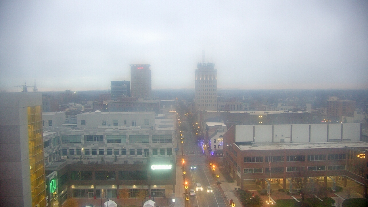 Thumbnail for current weather camera view from The Imperial Ballrooms at Holiday Inn Lancaster in Lancaster, Pennsylvania