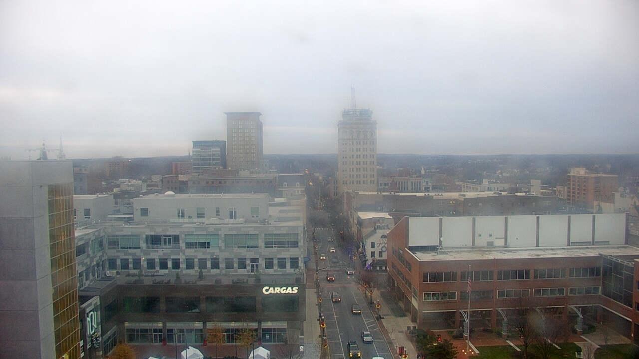 Thumbnail for current weather camera view from The Imperial Ballrooms at Holiday Inn Lancaster in Lancaster, Pennsylvania
