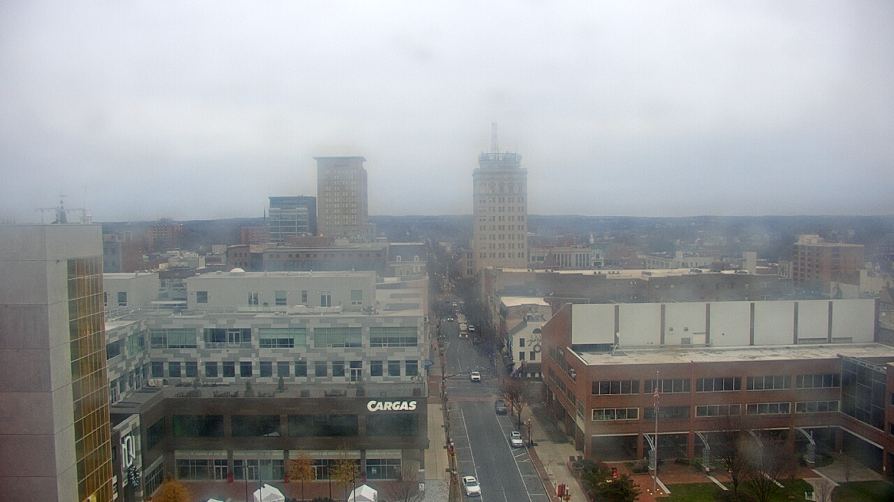 Thumbnail for current weather camera view from The Imperial Ballrooms at Holiday Inn Lancaster in Lancaster, Pennsylvania