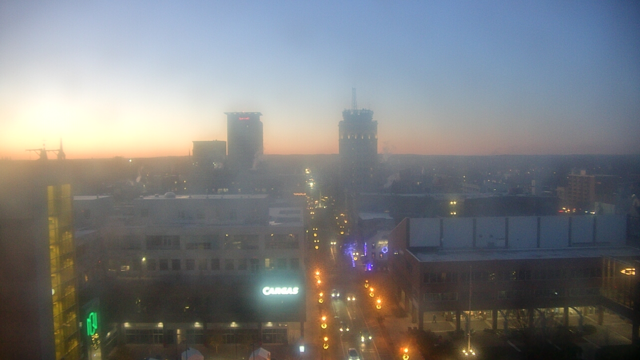 Thumbnail for current weather camera view from The Imperial Ballrooms at Holiday Inn Lancaster in Lancaster, Pennsylvania