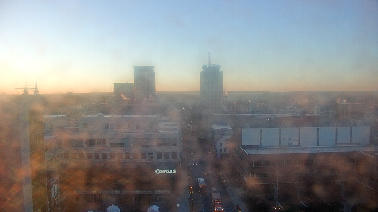 Thumbnail for current weather camera view from The Imperial Ballrooms at Holiday Inn Lancaster in Lancaster, Pennsylvania