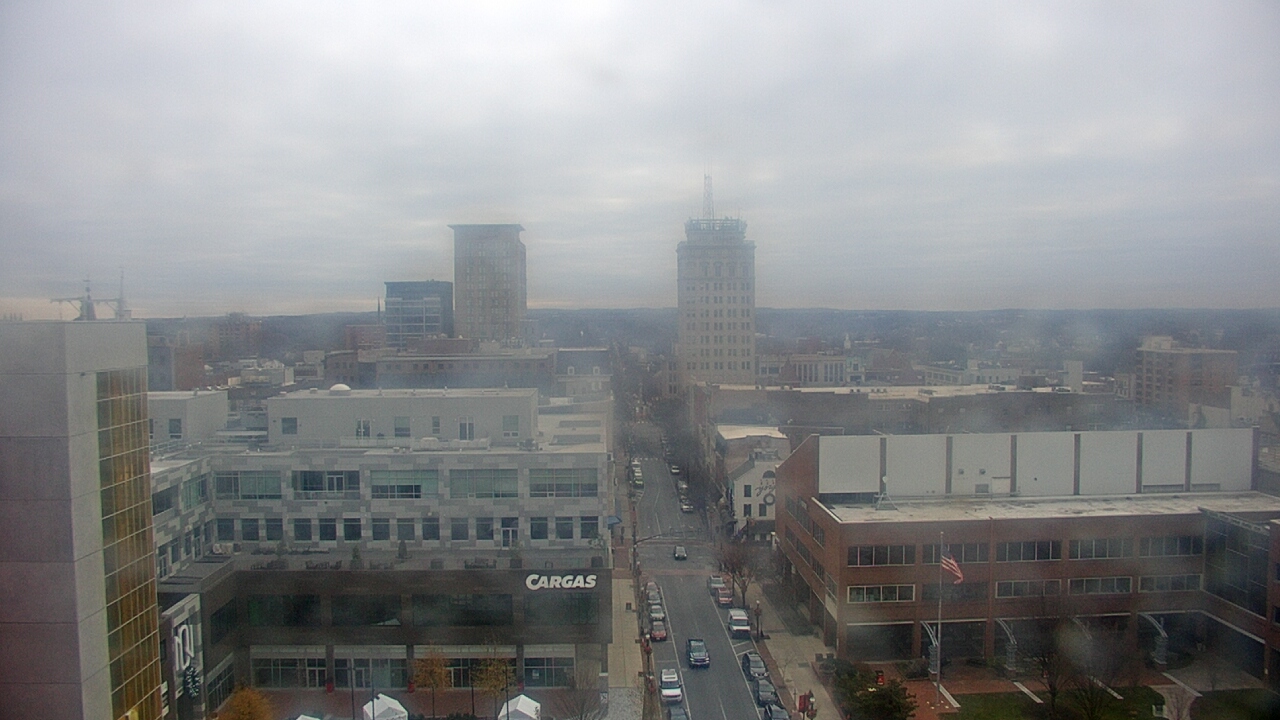 Thumbnail for current weather camera view from The Imperial Ballrooms at Holiday Inn Lancaster in Lancaster, Pennsylvania
