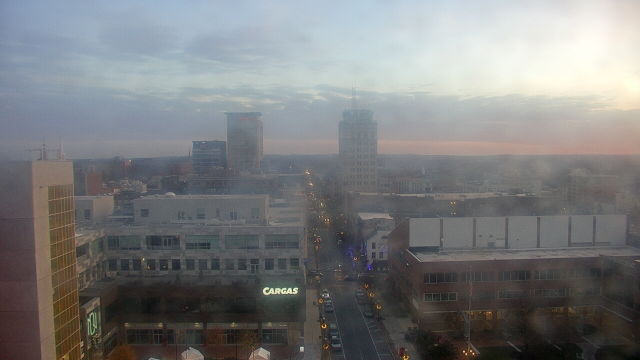 Thumbnail for current weather camera view from The Imperial Ballrooms at Holiday Inn Lancaster in Lancaster, Pennsylvania