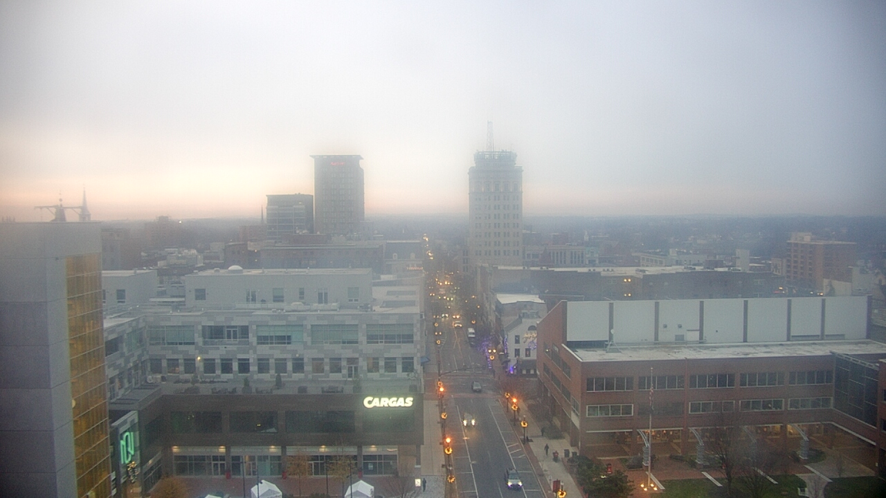 Thumbnail for current weather camera view from The Imperial Ballrooms at Holiday Inn Lancaster in Lancaster, Pennsylvania