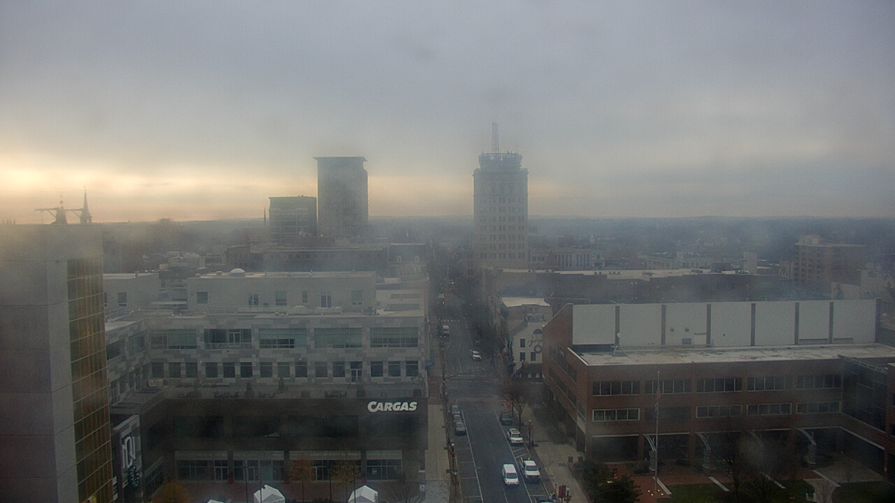 Thumbnail for current weather camera view from The Imperial Ballrooms at Holiday Inn Lancaster in Lancaster, Pennsylvania