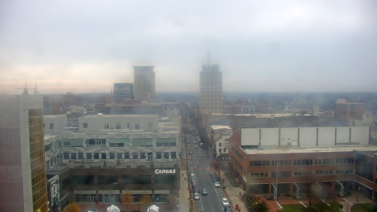 Thumbnail for current weather camera view from The Imperial Ballrooms at Holiday Inn Lancaster in Lancaster, Pennsylvania