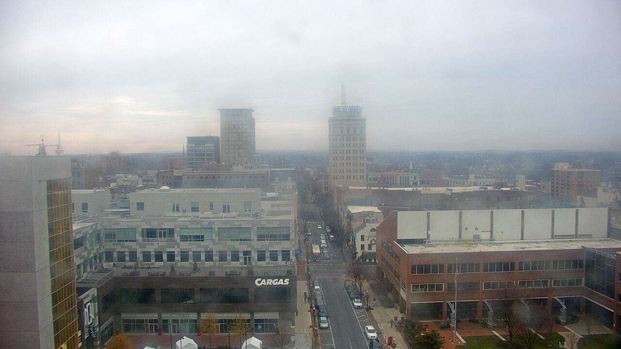Thumbnail for current weather camera view from The Imperial Ballrooms at Holiday Inn Lancaster in Lancaster, Pennsylvania