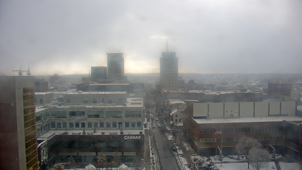 Thumbnail for current weather camera view from The Imperial Ballrooms at Holiday Inn Lancaster in Lancaster, Pennsylvania