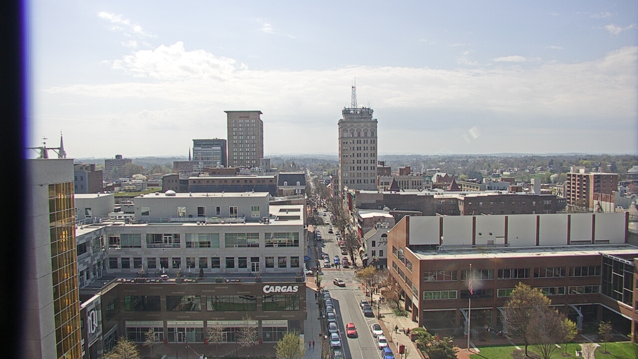 Thumbnail for current weather camera view from The Imperial Ballrooms at Holiday Inn Lancaster in Lancaster, Pennsylvania