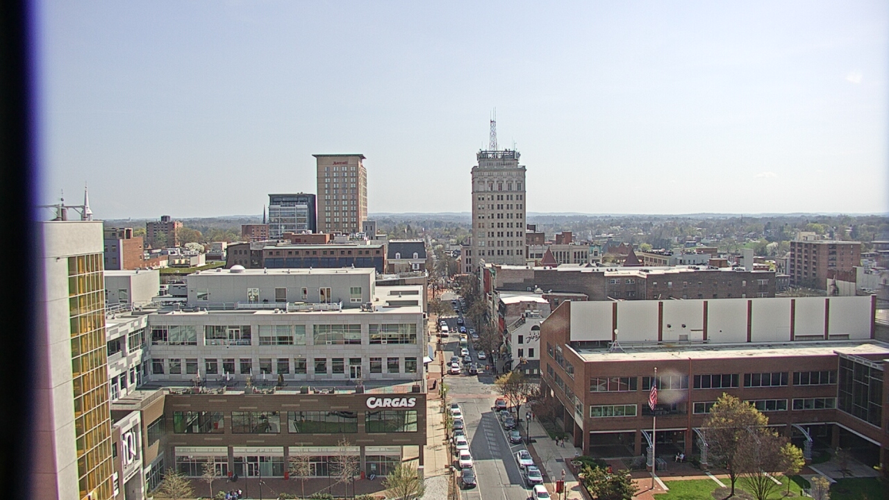Thumbnail for current weather camera view from The Imperial Ballrooms at Holiday Inn Lancaster in Lancaster, Pennsylvania