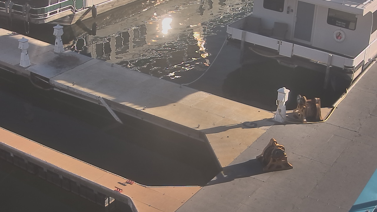 Thumbnail for current weather camera view from Lake Powell Resorts and Marinas - Wahweap Marina in Page, Arizona