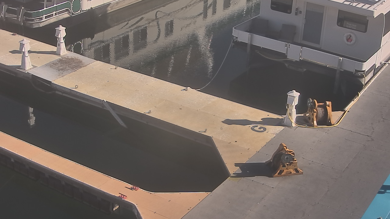 Thumbnail for current weather camera view from Lake Powell Resorts and Marinas - Wahweap Marina in Page, Arizona