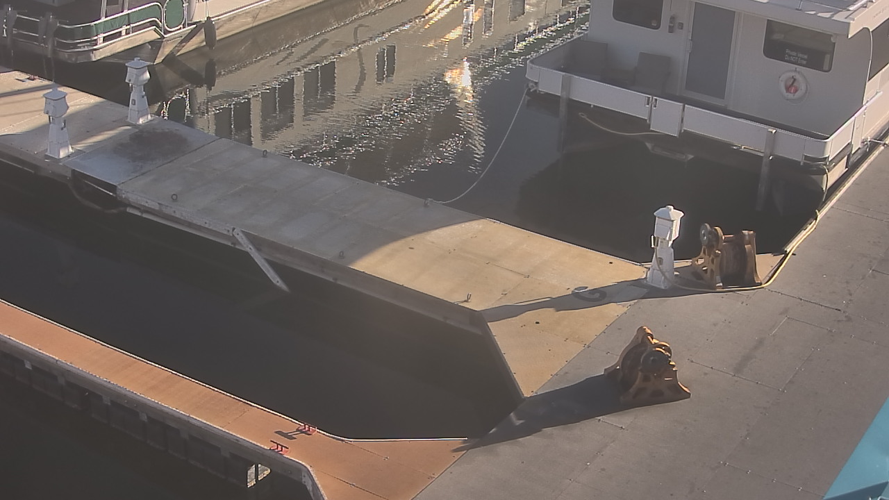 Thumbnail for current weather camera view from Lake Powell Resorts and Marinas - Wahweap Marina in Page, Arizona