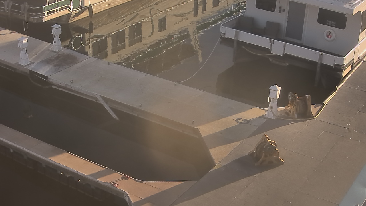 Thumbnail for current weather camera view from Lake Powell Resorts and Marinas - Wahweap Marina in Page, Arizona