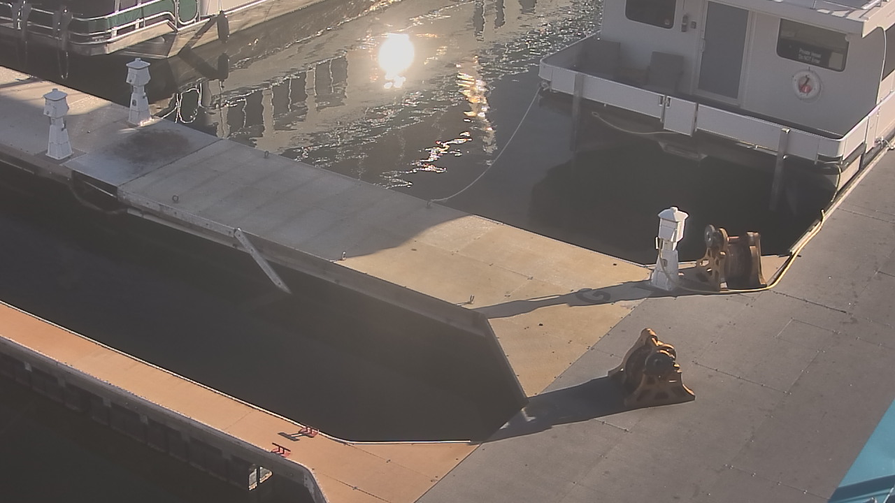 Thumbnail for current weather camera view from Lake Powell Resorts and Marinas - Wahweap Marina in Page, Arizona