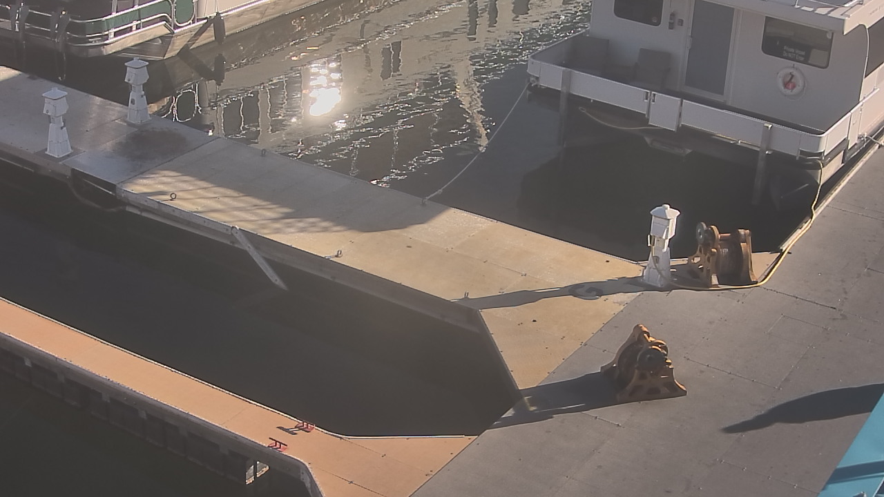 Thumbnail for current weather camera view from Lake Powell Resorts and Marinas - Wahweap Marina in Page, Arizona