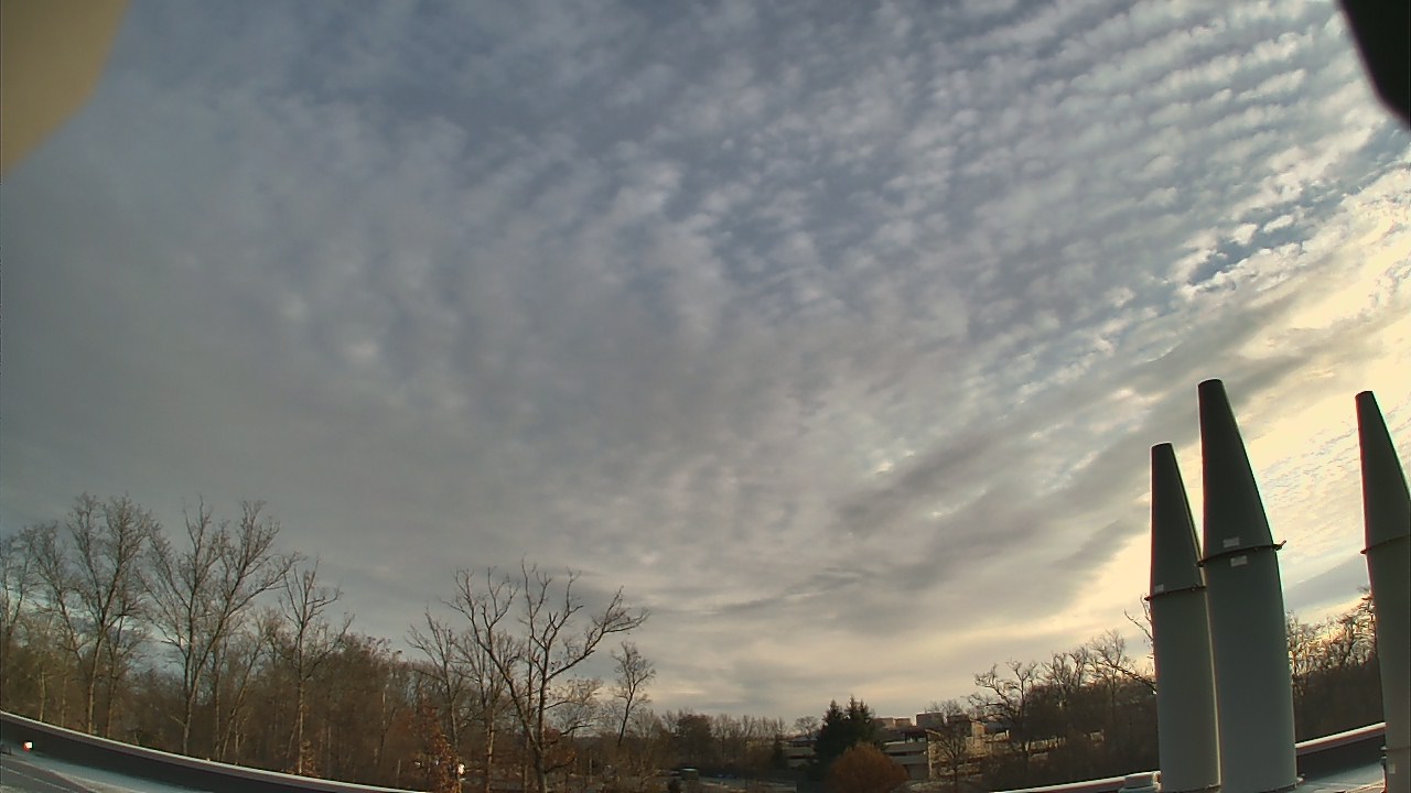 Thumbnail for current weather camera view from Riverside HS in Lansdowne, Virginia