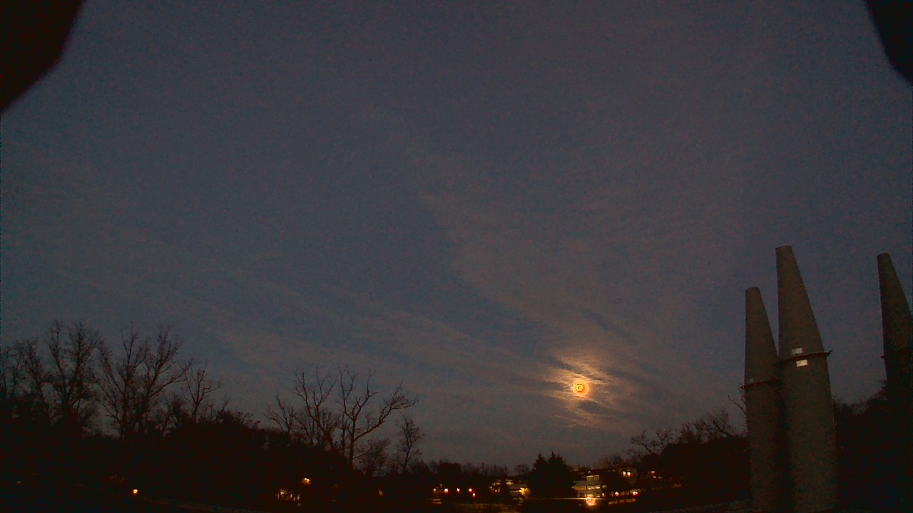 Thumbnail for current weather camera view from Riverside HS in Lansdowne, Virginia