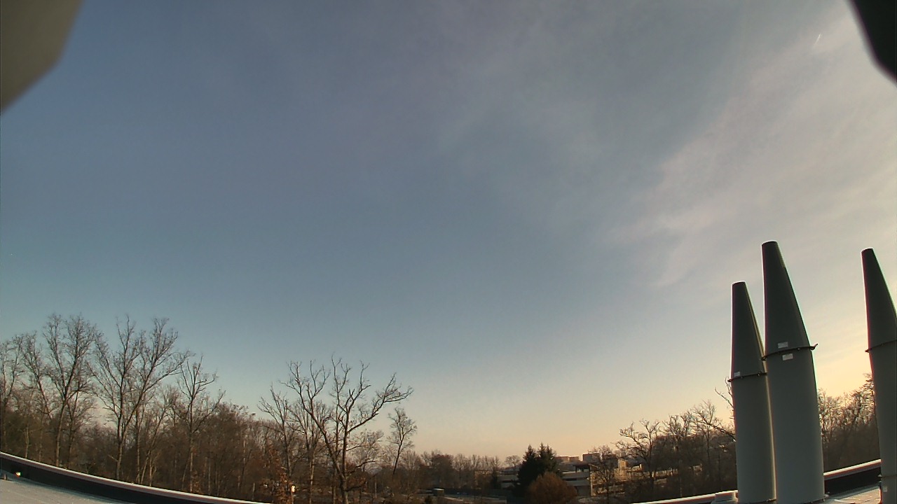 Thumbnail for current weather camera view from Riverside HS in Lansdowne, Virginia