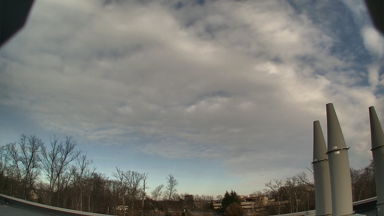 Thumbnail for current weather camera view from Riverside HS in Lansdowne, Virginia