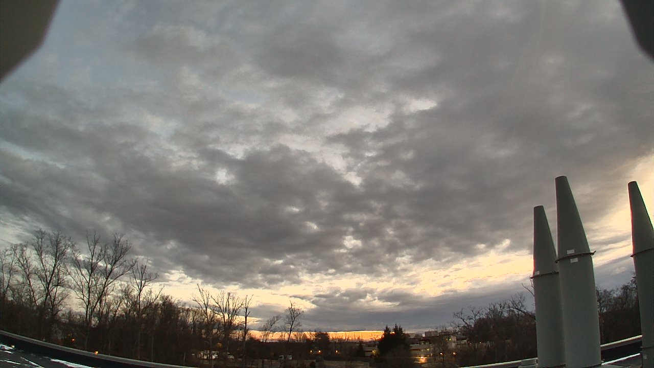 Thumbnail for current weather camera view from Riverside HS in Lansdowne, Virginia