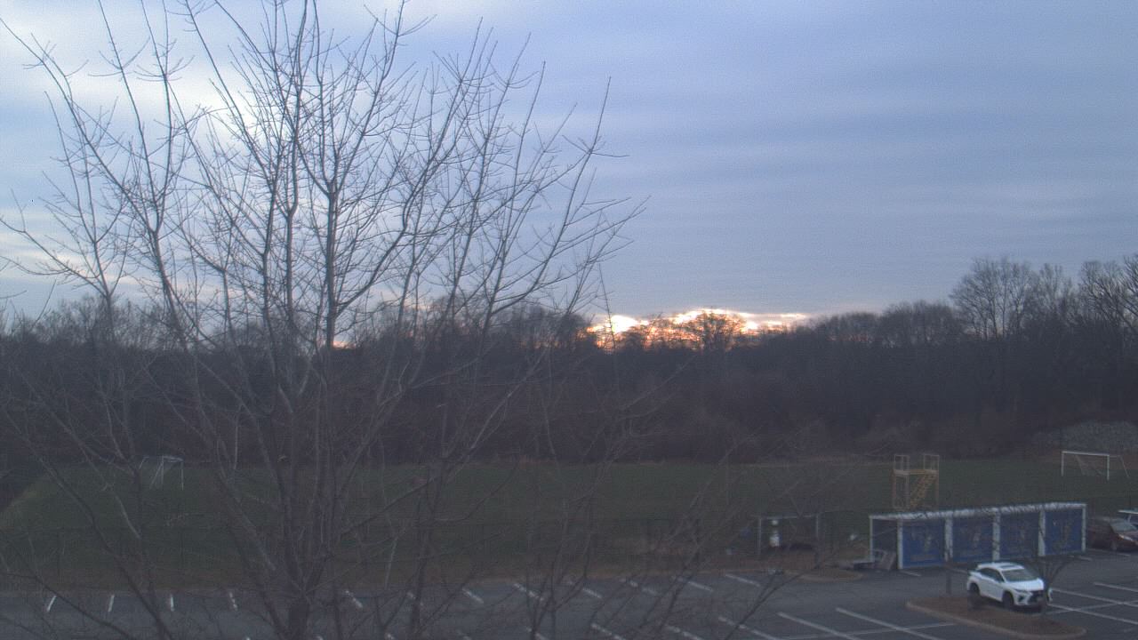 Thumbnail for current weather camera view from Tuscarora HS in Leesburg, Virginia